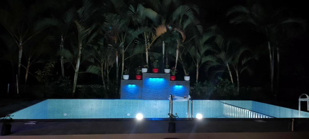 Three Roots Holiday Home Resort Sultan Bathery Exterior photo