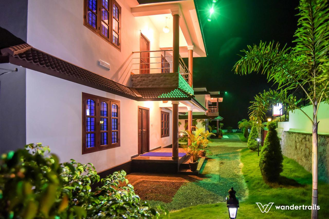 Three Roots Holiday Home Resort Sultan Bathery Exterior photo