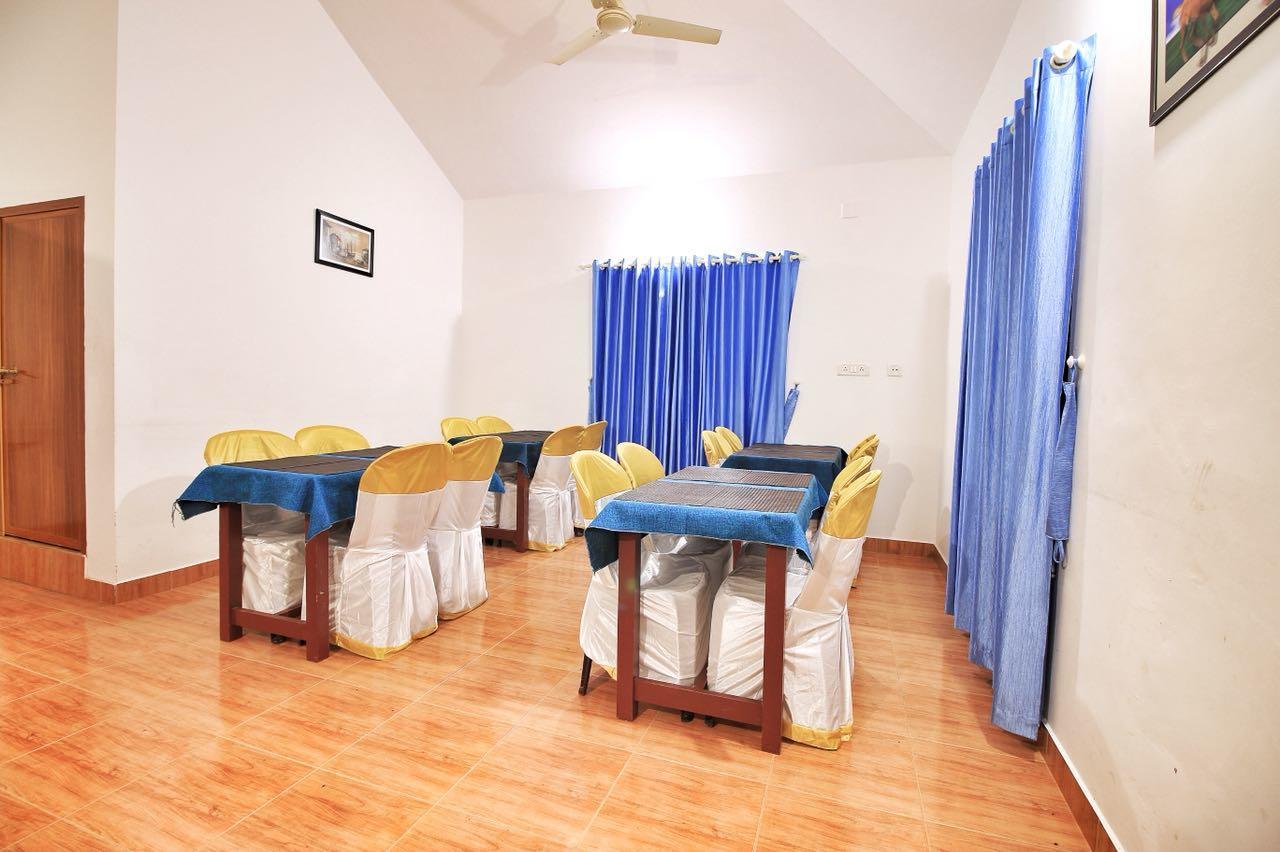 Three Roots Holiday Home Resort Sultan Bathery Exterior photo